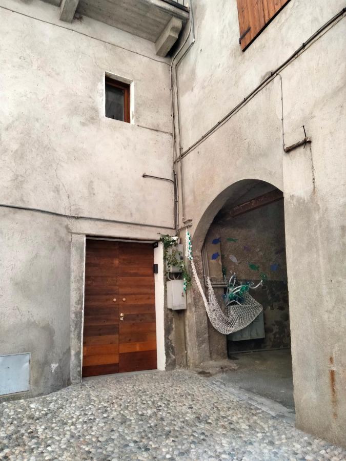 Casa Storta - Cycle Garage Con Biciclette Villa Pisogne Exterior photo
