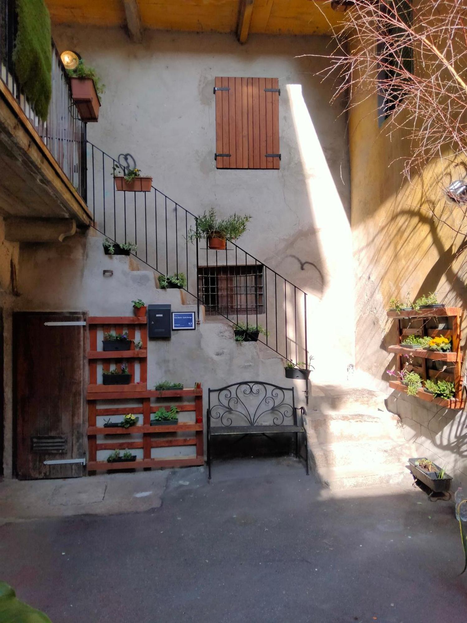 Casa Storta - Cycle Garage Con Biciclette Villa Pisogne Exterior photo